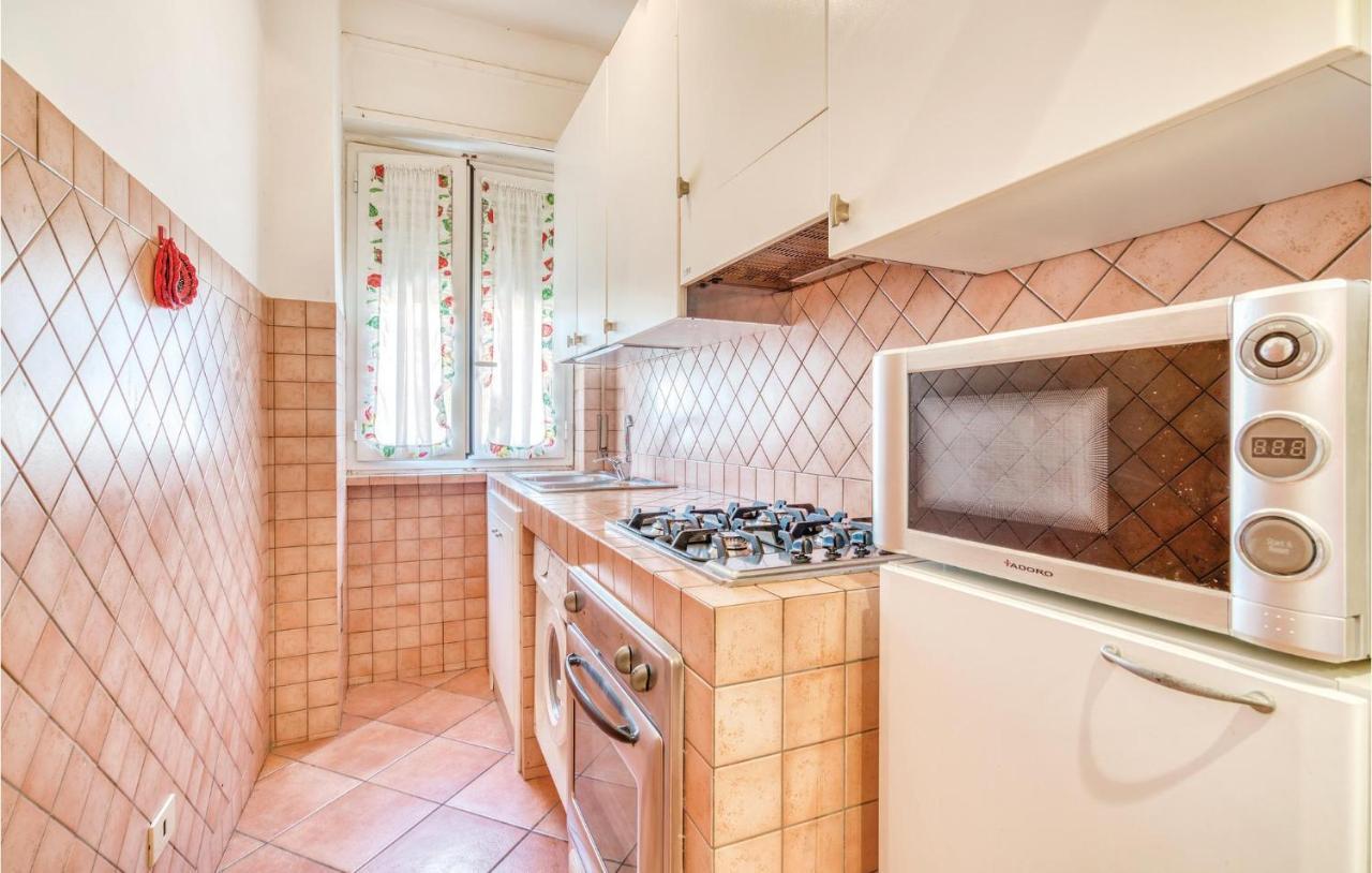 Gorgeous Apartment In Ladispoli Rm With Wifi Bagian luar foto