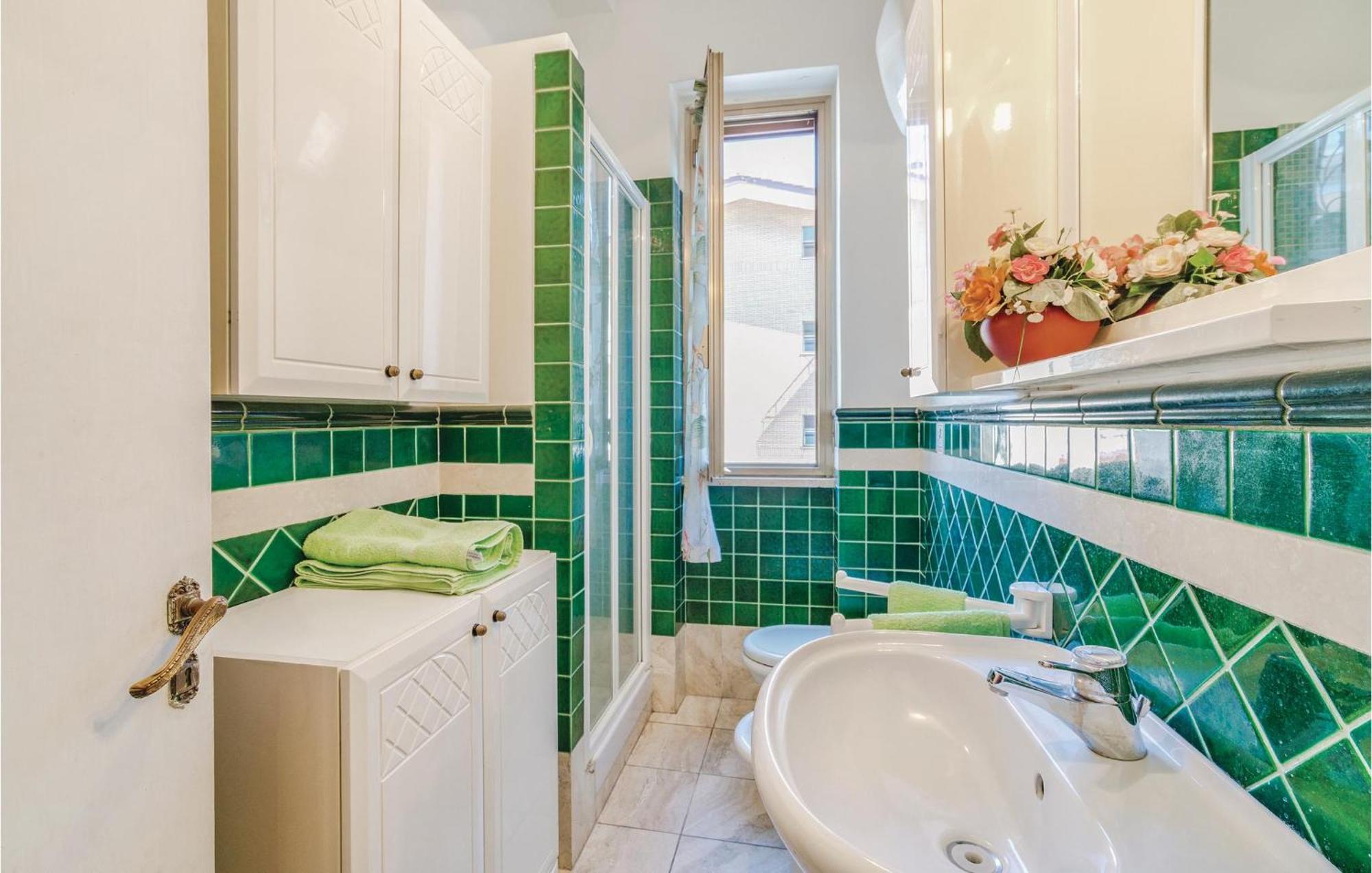 Gorgeous Apartment In Ladispoli Rm With Wifi Bagian luar foto