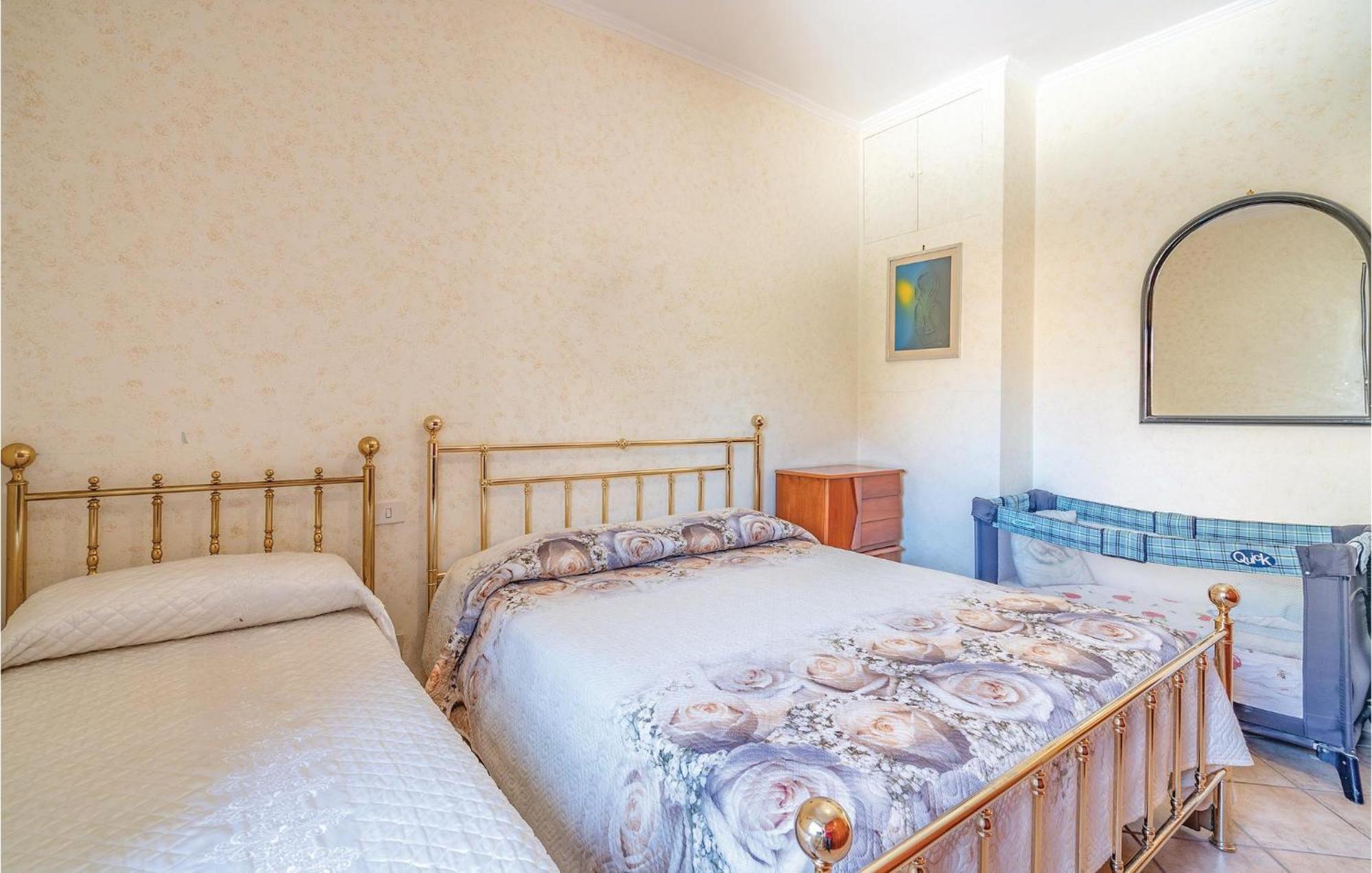Gorgeous Apartment In Ladispoli Rm With Wifi Bagian luar foto
